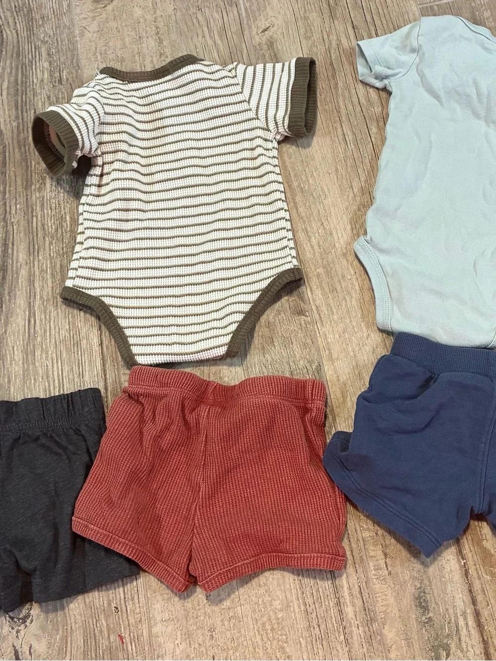 Carter’s Cat & Jack Baby Boy 9M 5-Piece Outfit Lot